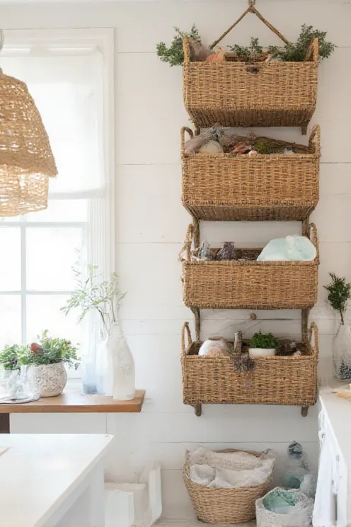 Coastal airy vertical basket column
